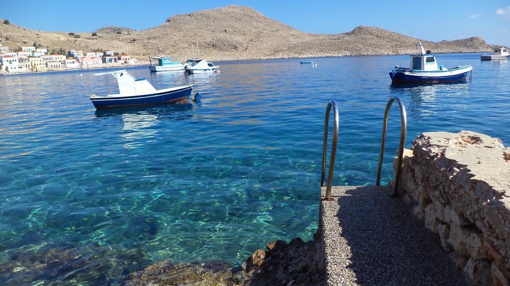 Villa Skiadeni Chalki Town Стая снимка