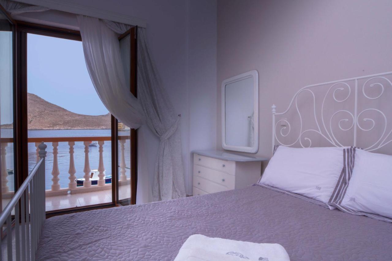 Villa Skiadeni Chalki Town Екстериор снимка