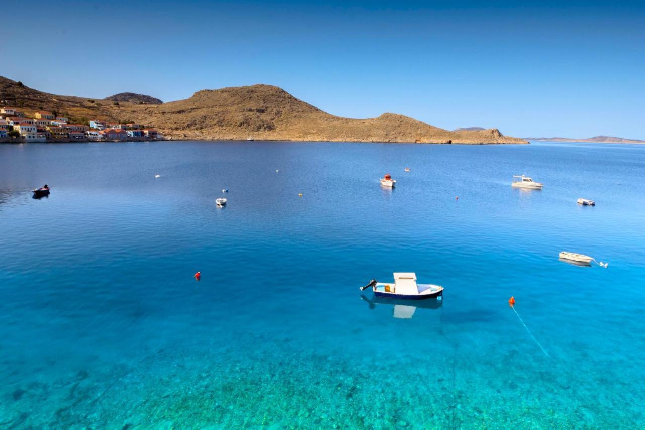 Villa Skiadeni Chalki Town Екстериор снимка